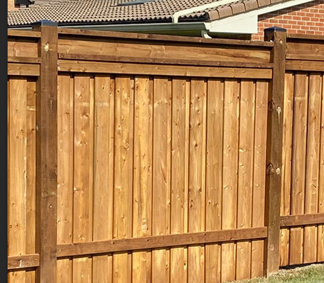 6-6' High Privacy Fence-377